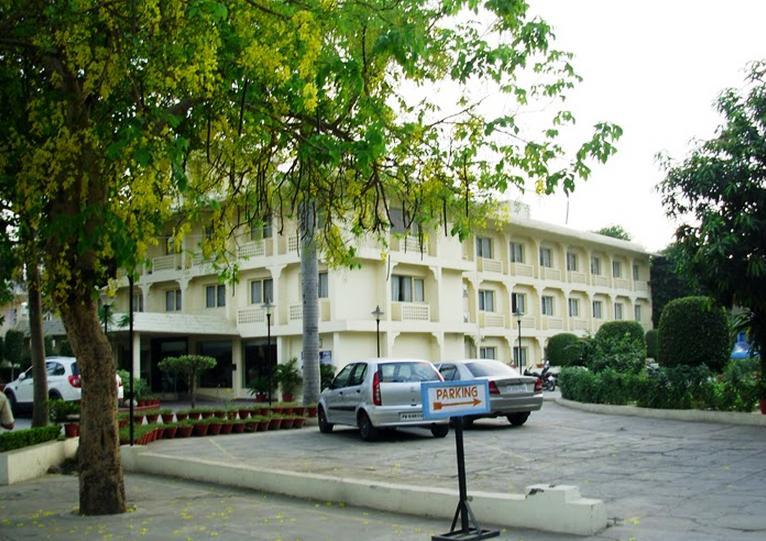 Hotel Ritz Plaza à Amritsar Extérieur photo