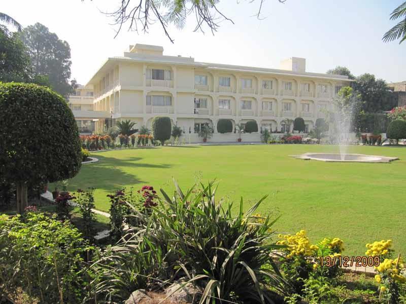 Hotel Ritz Plaza à Amritsar Extérieur photo
