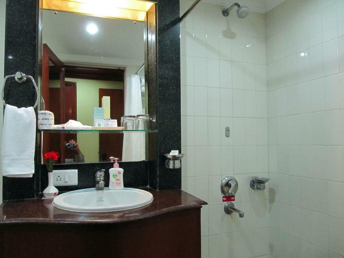 Hotel Ritz Plaza à Amritsar Extérieur photo